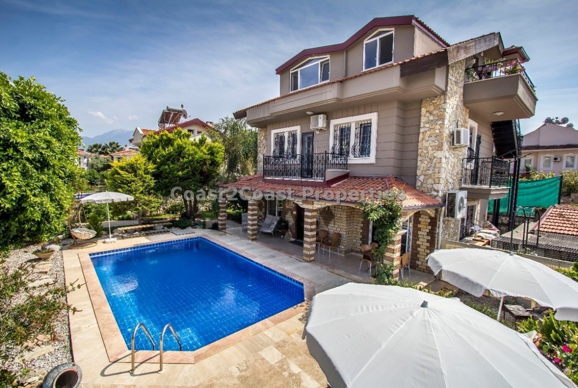 5 bedroom detached villa with private pool for sale in calis Turkey