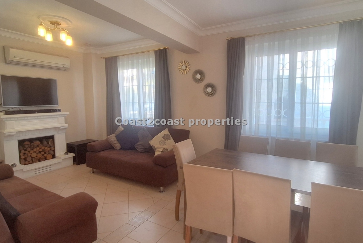 Villa for sale in Calis
